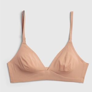 NWT GAP No Show Bralette